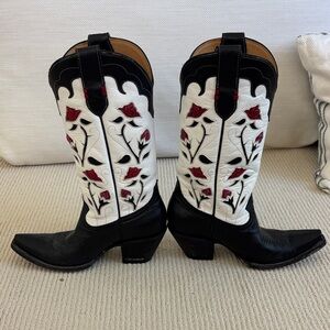 Idyllwind Rosie Western Boots  snip toe blk/wht/red